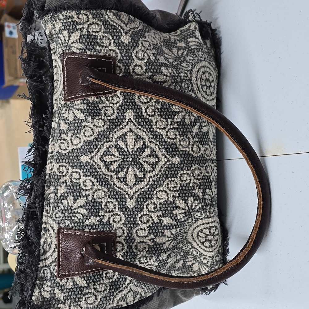 Myra Bag